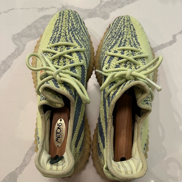 Yeezy Boost 350 V2 “Semi Frozen Yellow” - Size 10M - Picture 2 of 3